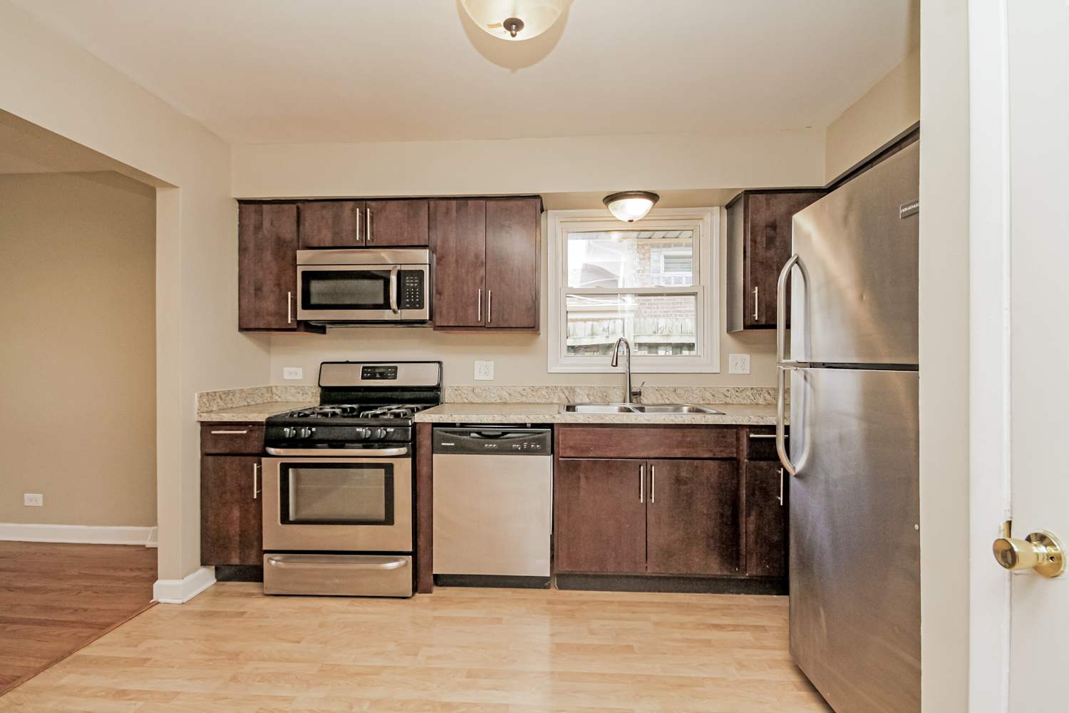 7939 Mason Ave, Burbank photo 10