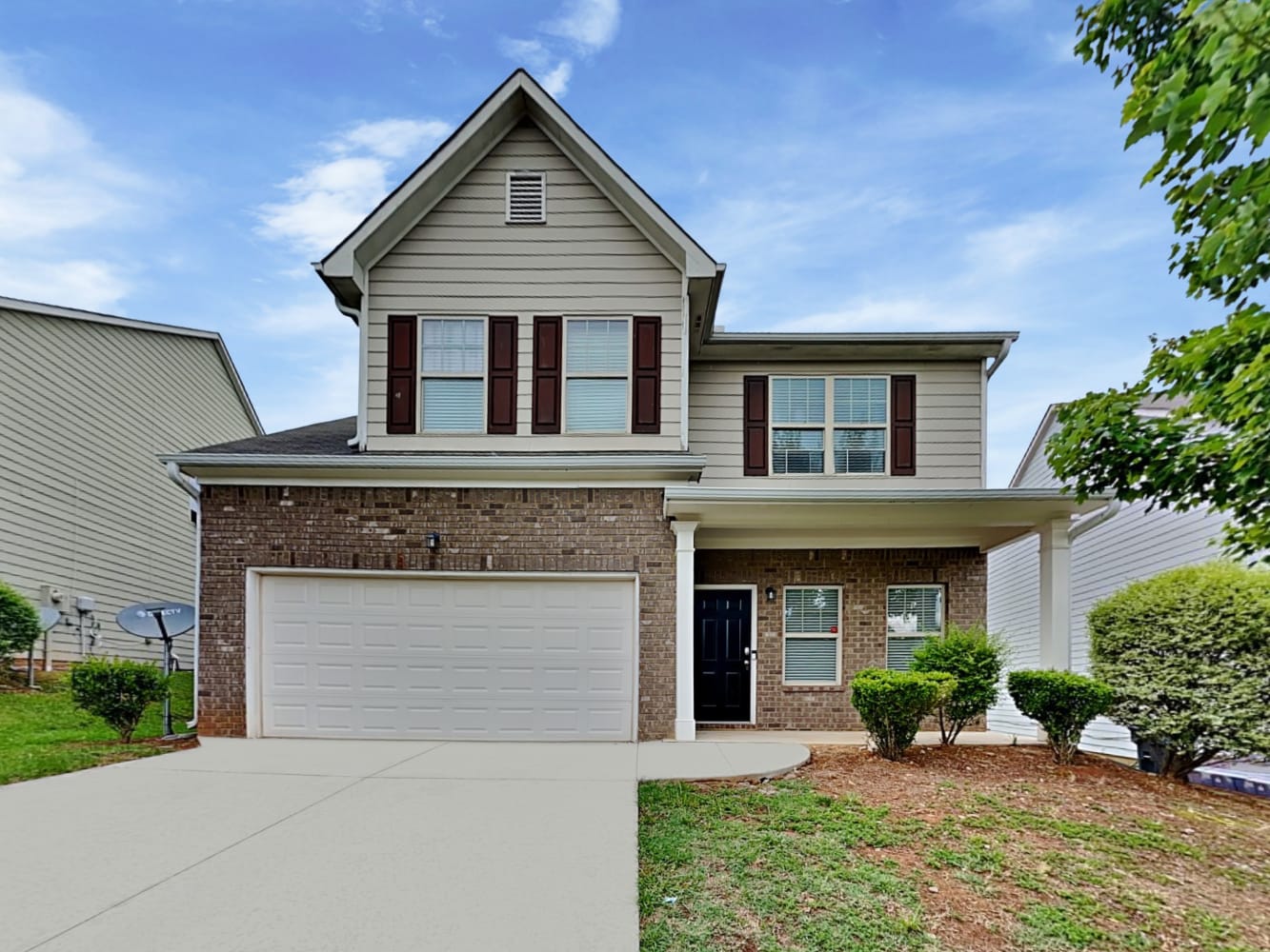 Front of 798 Rockingham Dr, Lithia Springs, GA