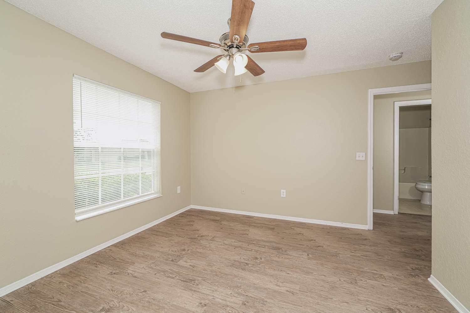 7988 Oak Run Cir, Lakeland photo 15
