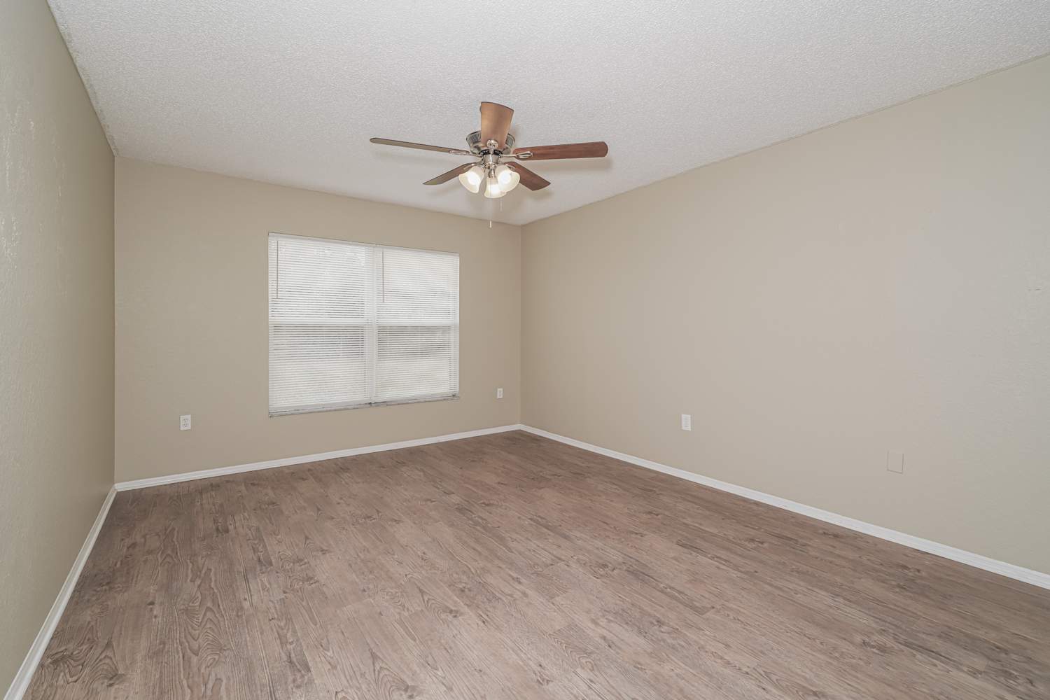 7988 Oak Run Cir, Lakeland photo 8