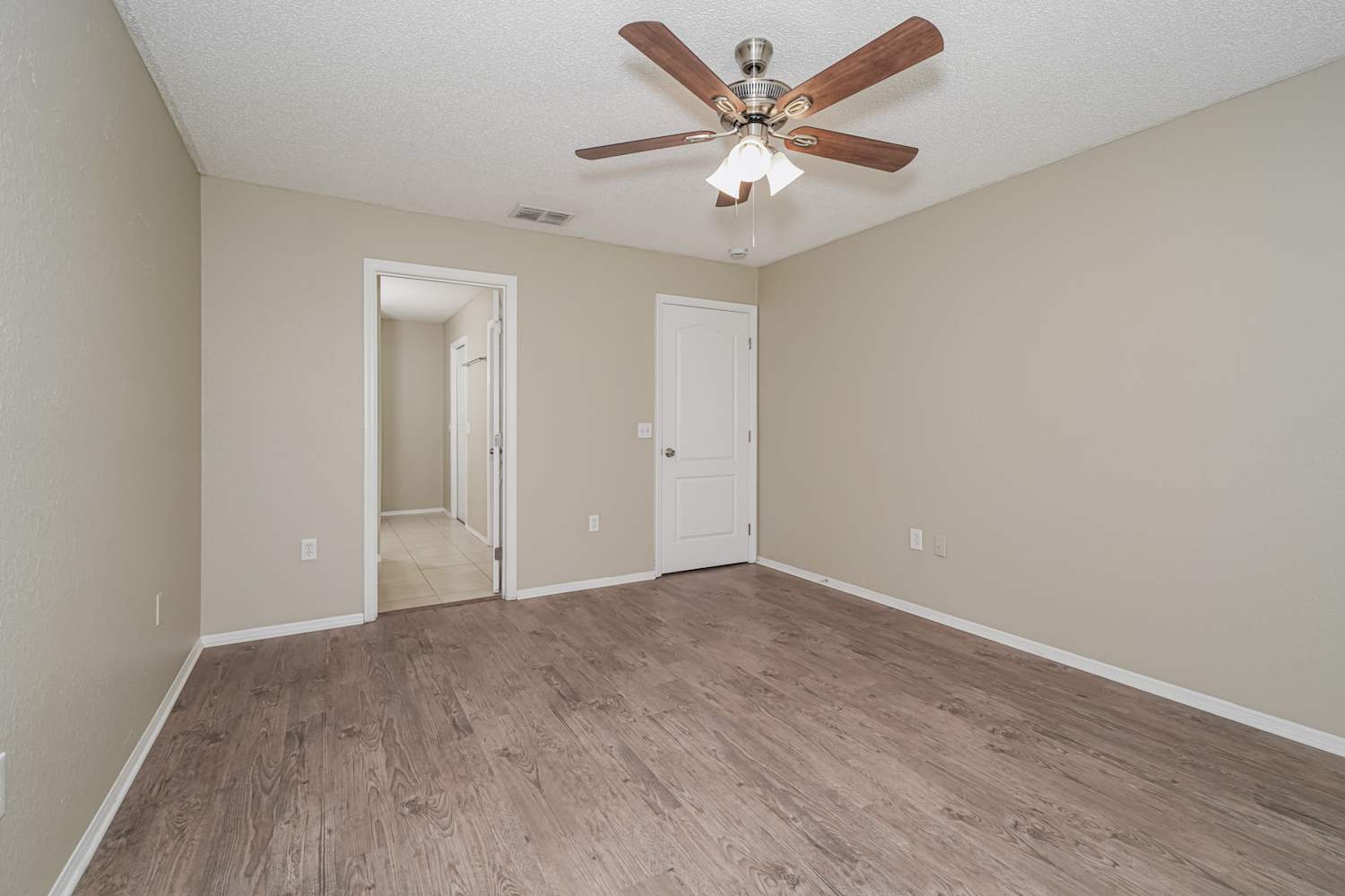7988 Oak Run Cir, Lakeland photo 9