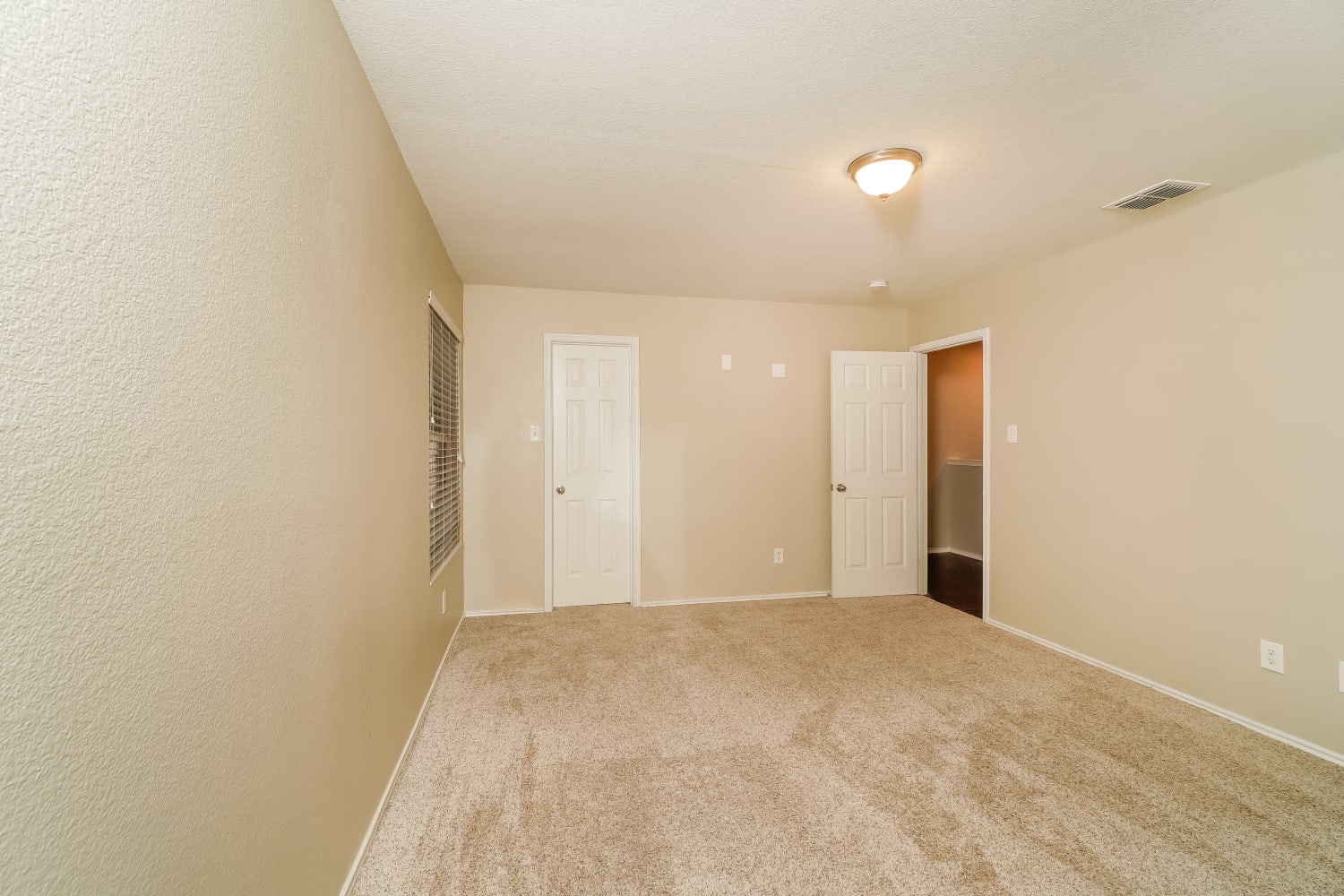 8000 Stowe Springs, Arlington photo 10