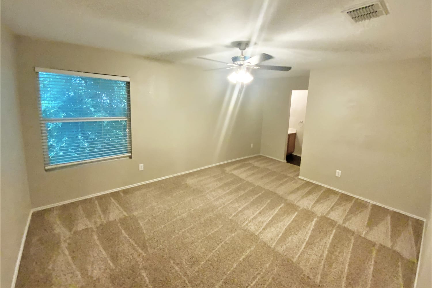 8000 Stowe Springs, Arlington photo 12