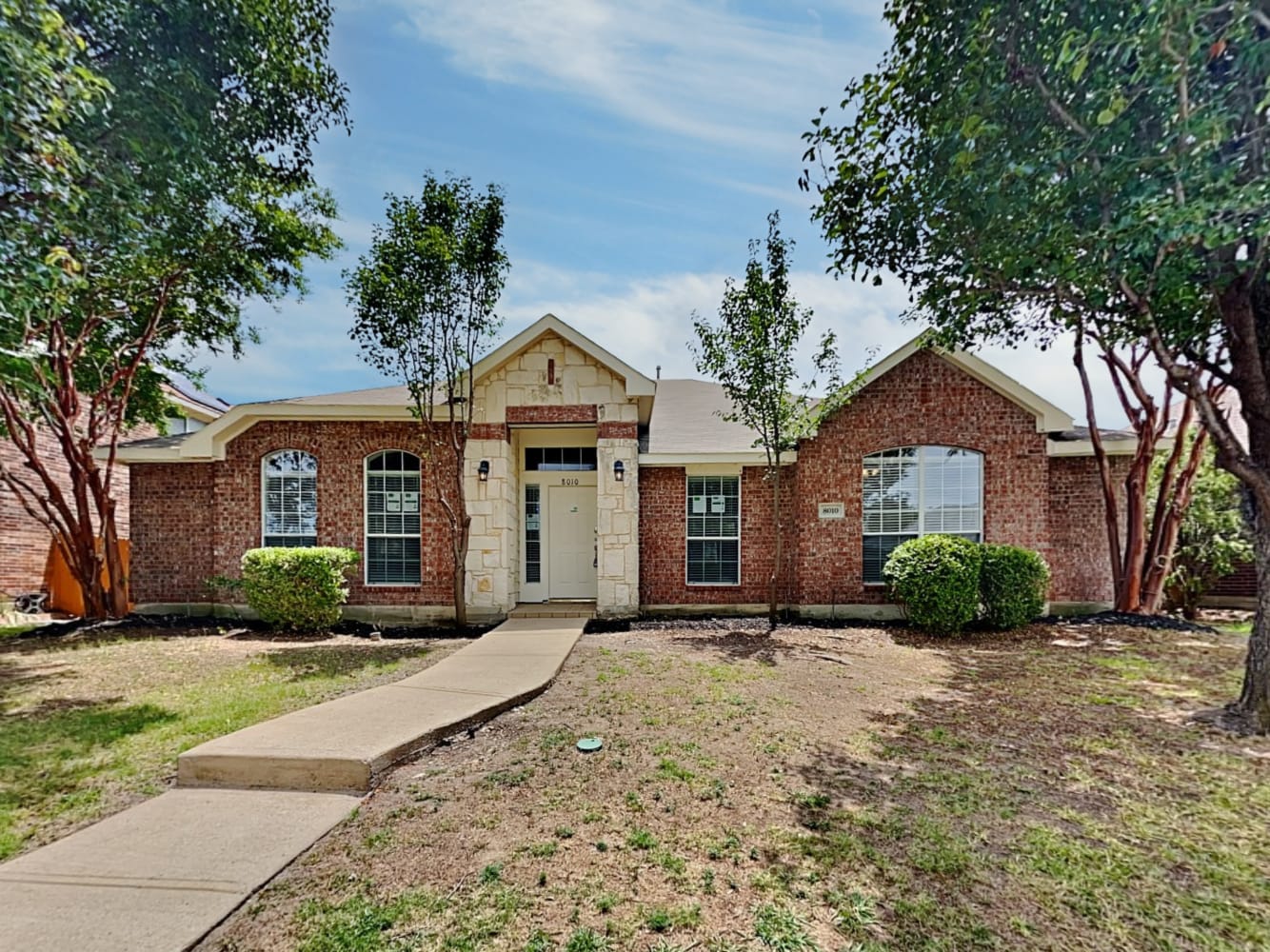 8010 Munich Dr, Rowlett photo 1