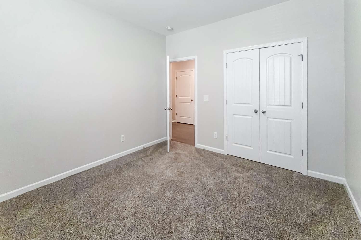 8026 Forest Hills Dr, Spring Hill photo 12