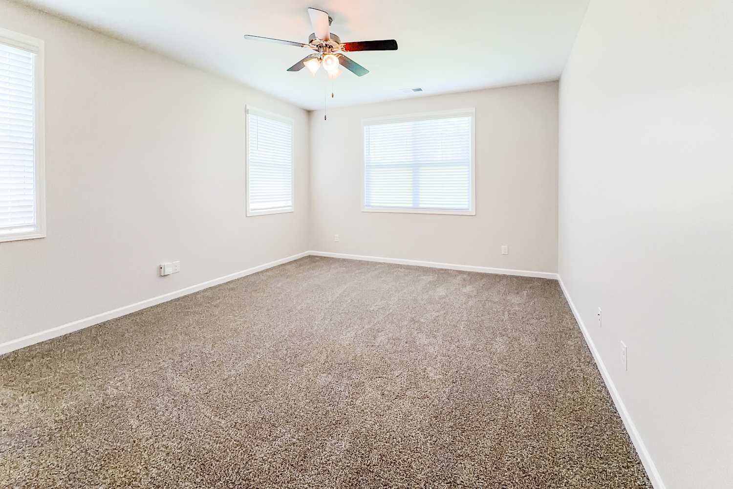 8026 Forest Hills Dr, Spring Hill photo 7
