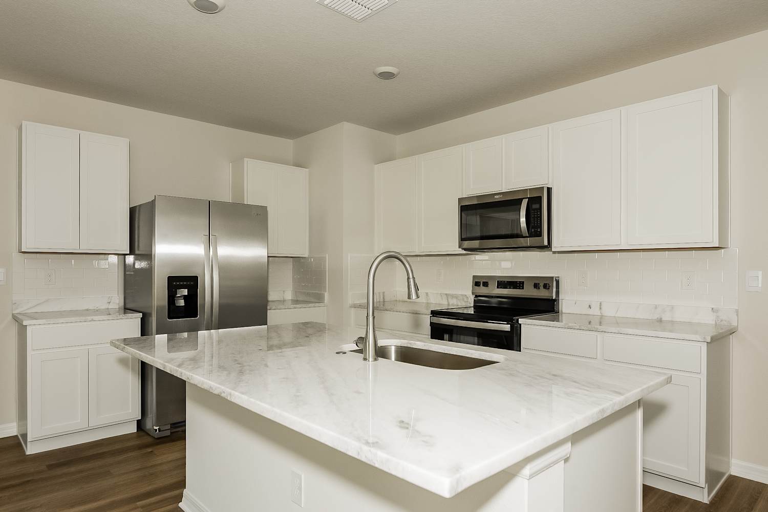 8029 Majestic Palms Ct, Venice photo 7