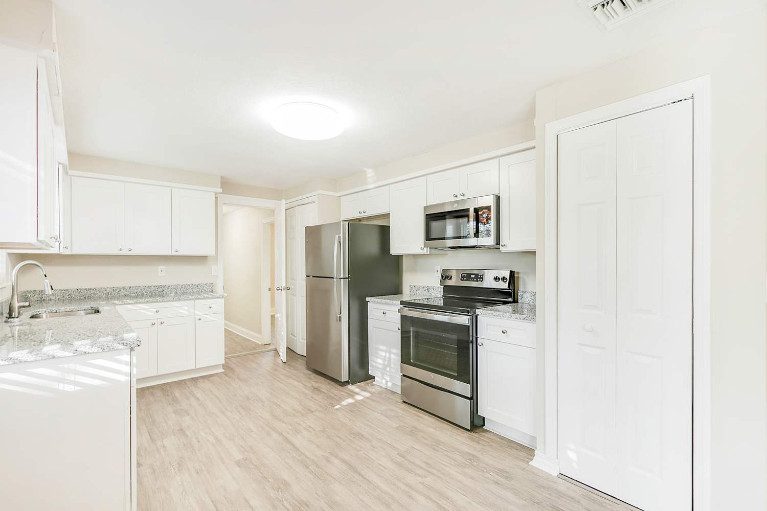 8033 Banister Ln, Port Richey photo 8