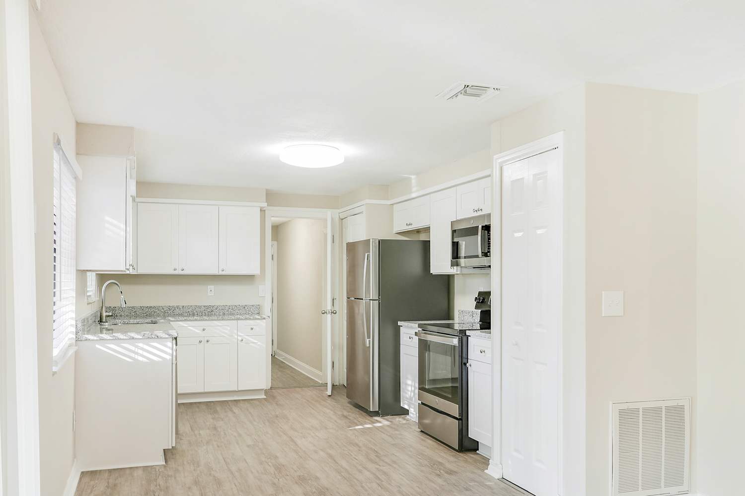 8033 Banister Ln, Port Richey photo 7