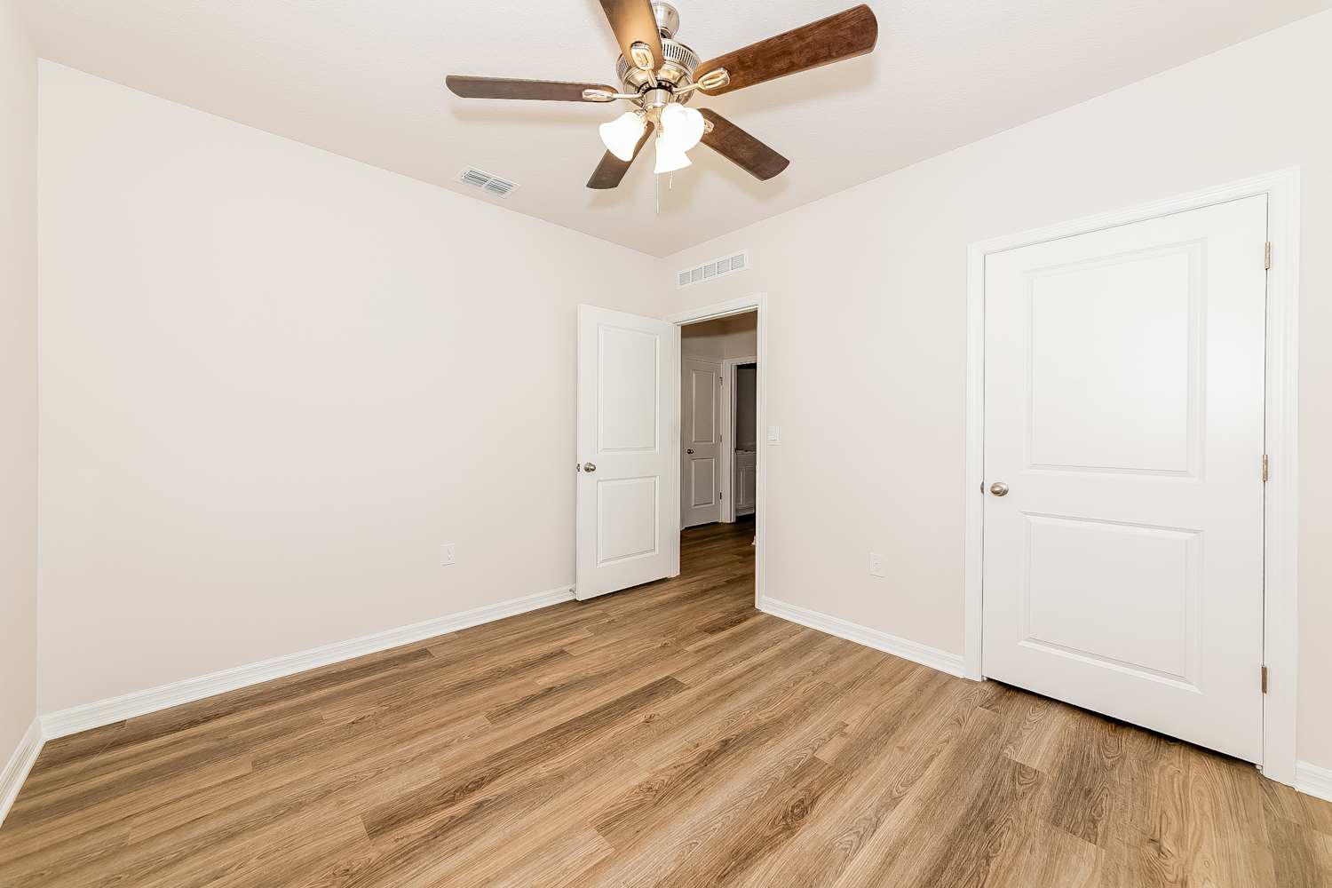 8033 Majestic Palms Ct, Venice photo 18