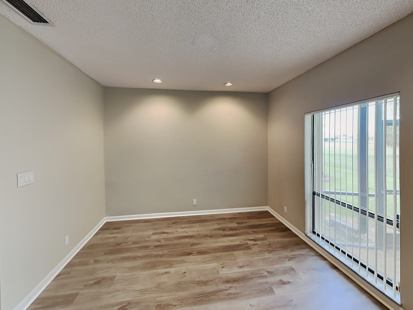 8041 Buttonwood Cir, Tamarac photo 8