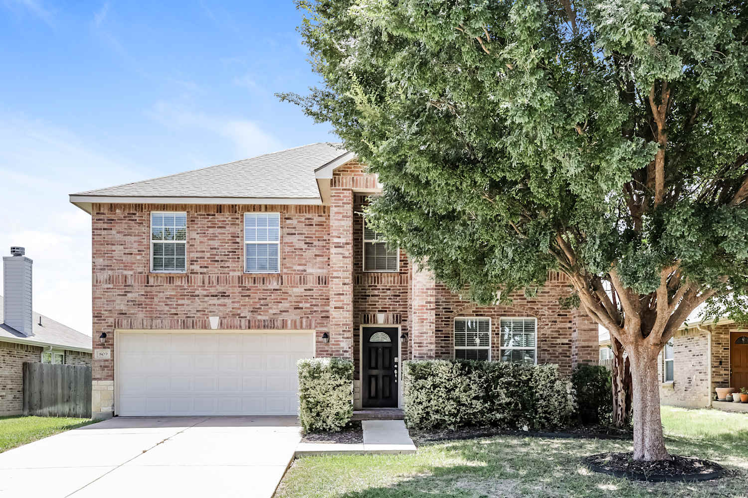 809 Cathy Dr, Burleson photo 1