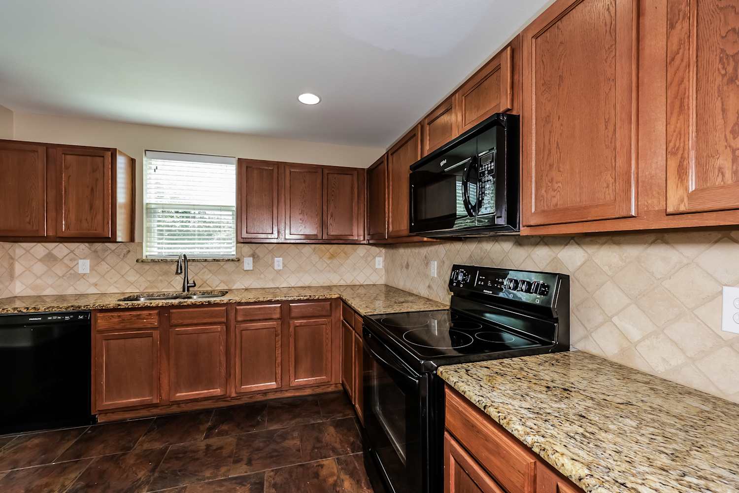 809 Cathy Dr, Burleson photo 8