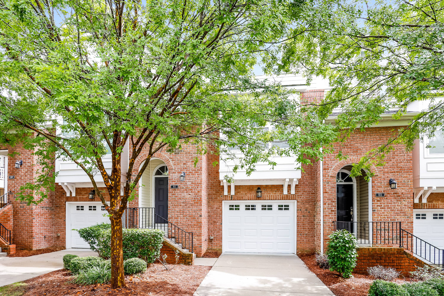 Front of 811 Skybrook Falls Dr, Huntersville, NC