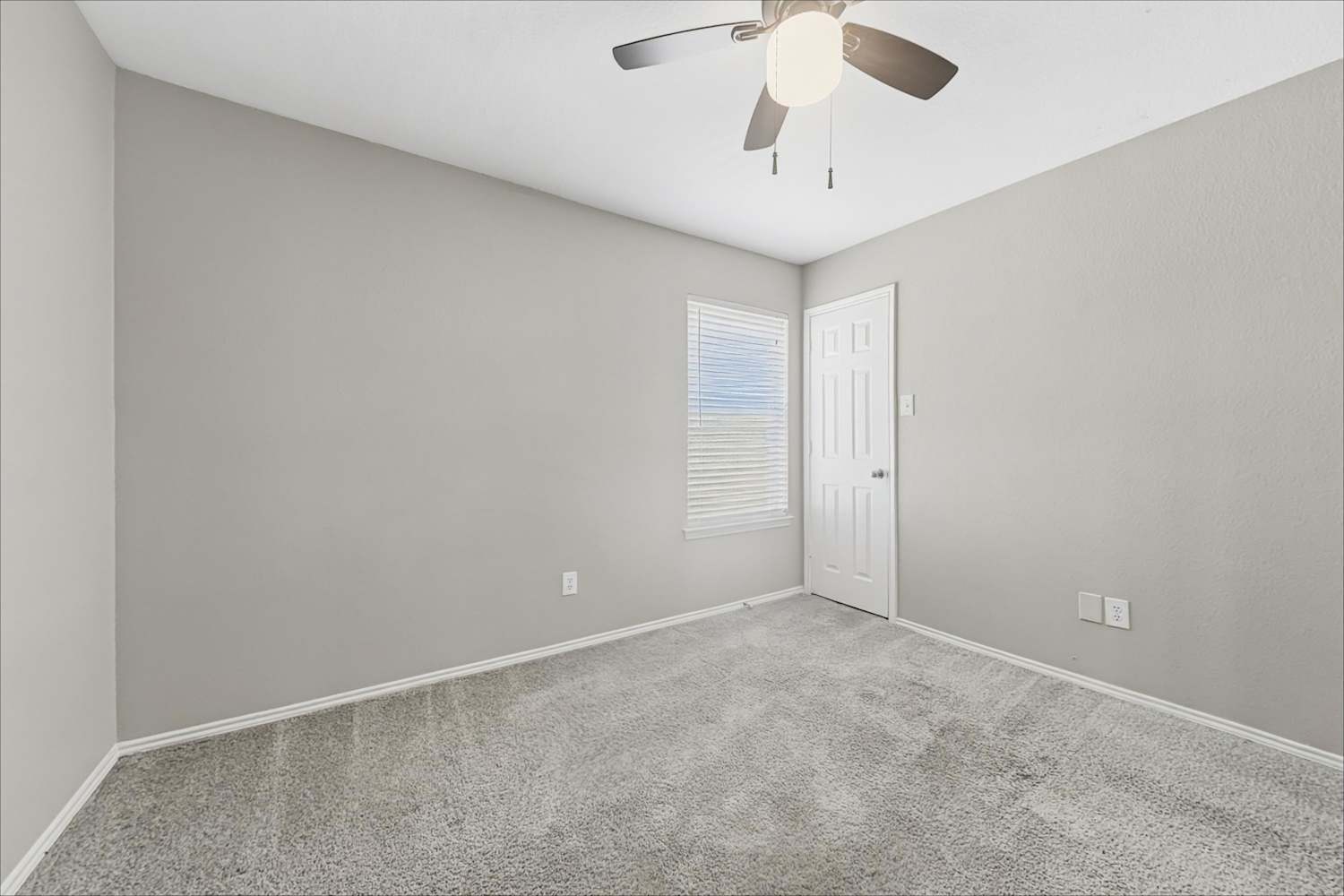 8117 Hennessey, Fort Worth photo 14
