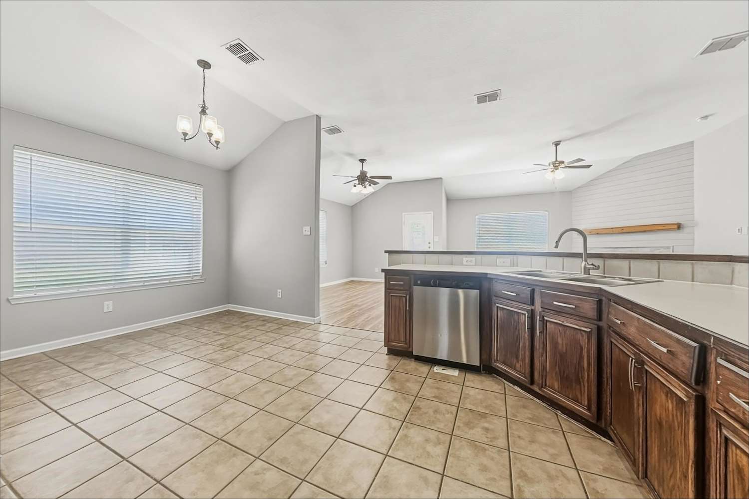 8117 Hennessey, Fort Worth photo 7