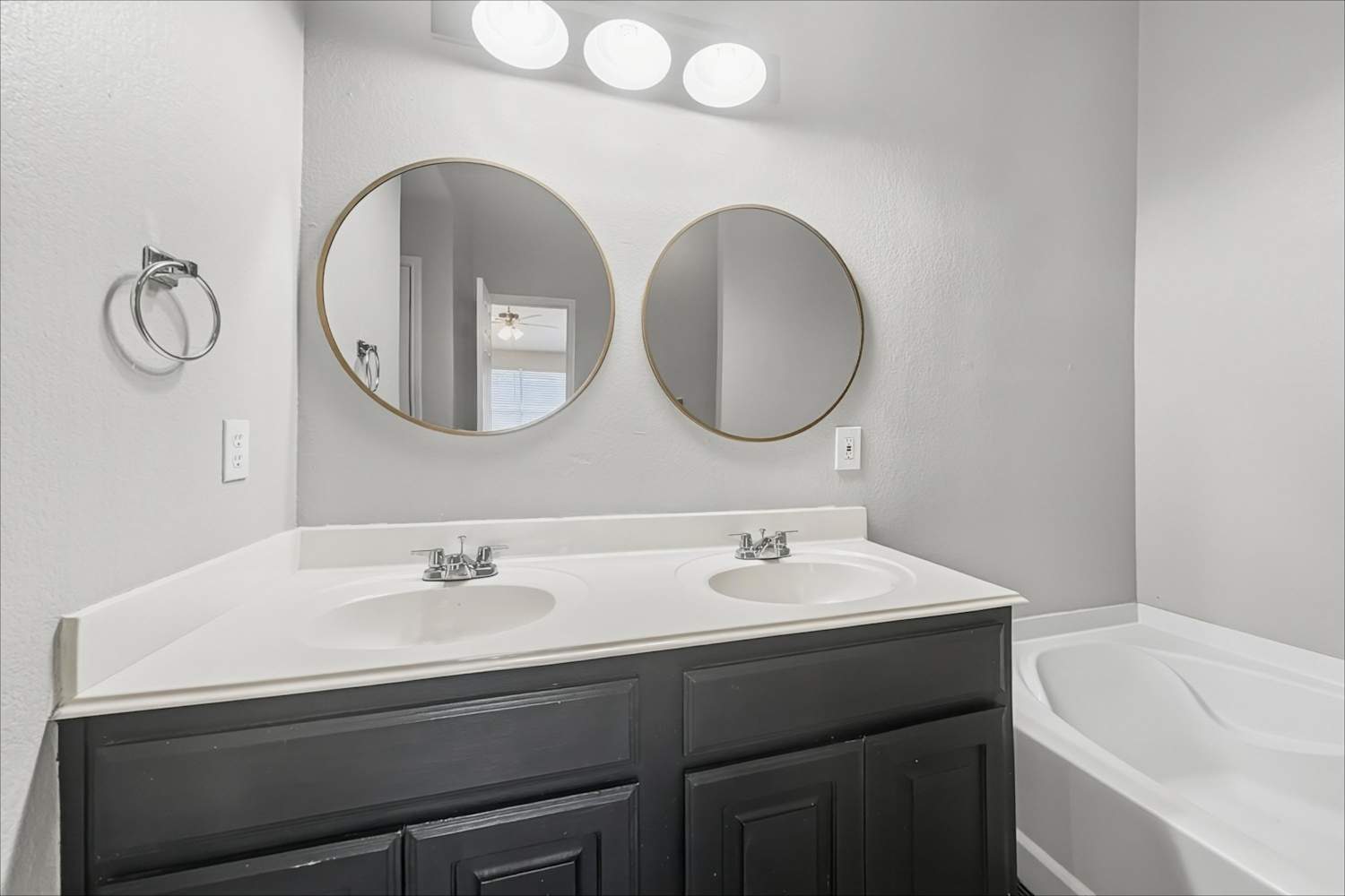 8117 Hennessey, Fort Worth photo 10