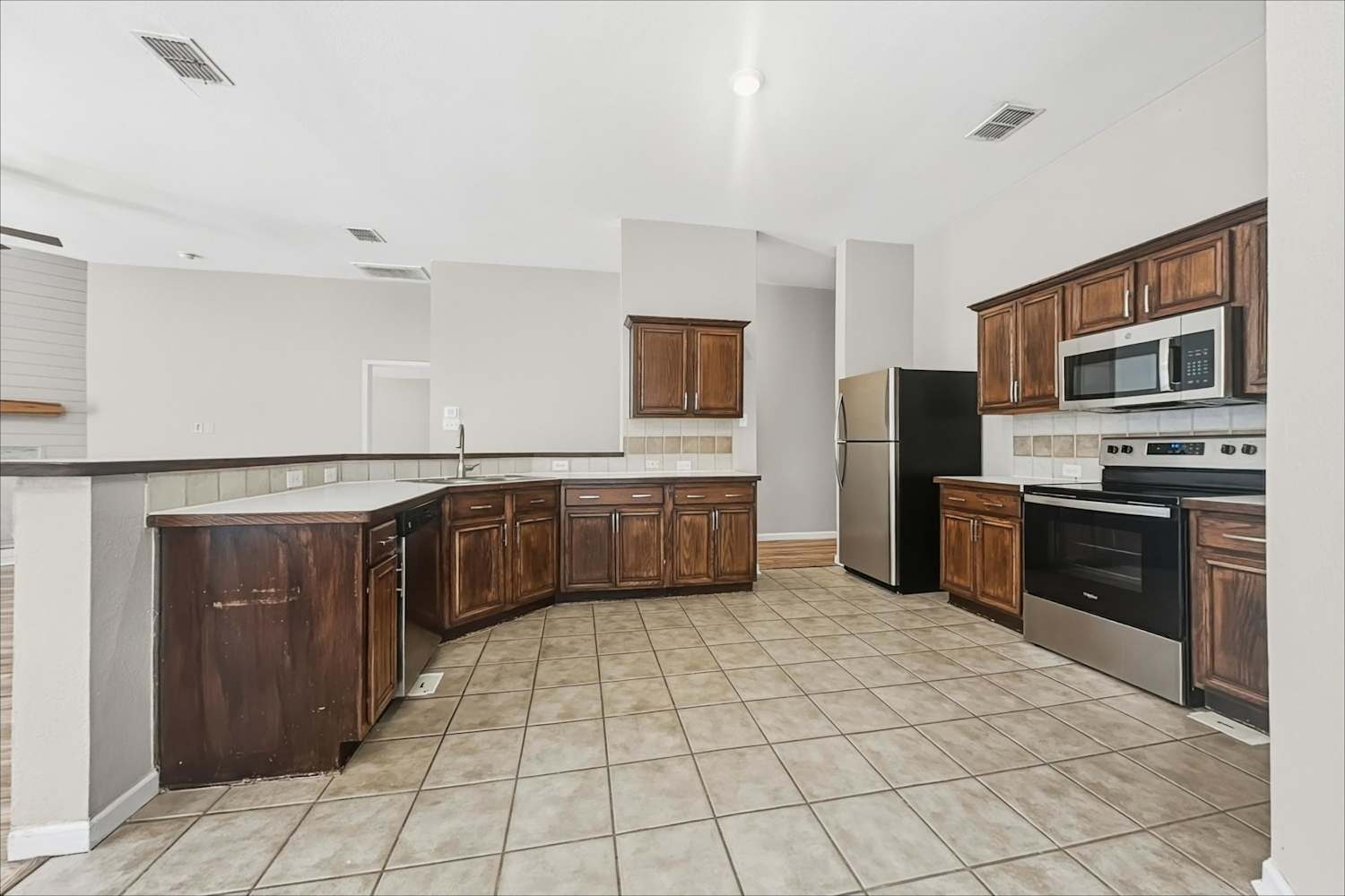8117 Hennessey, Fort Worth photo 8