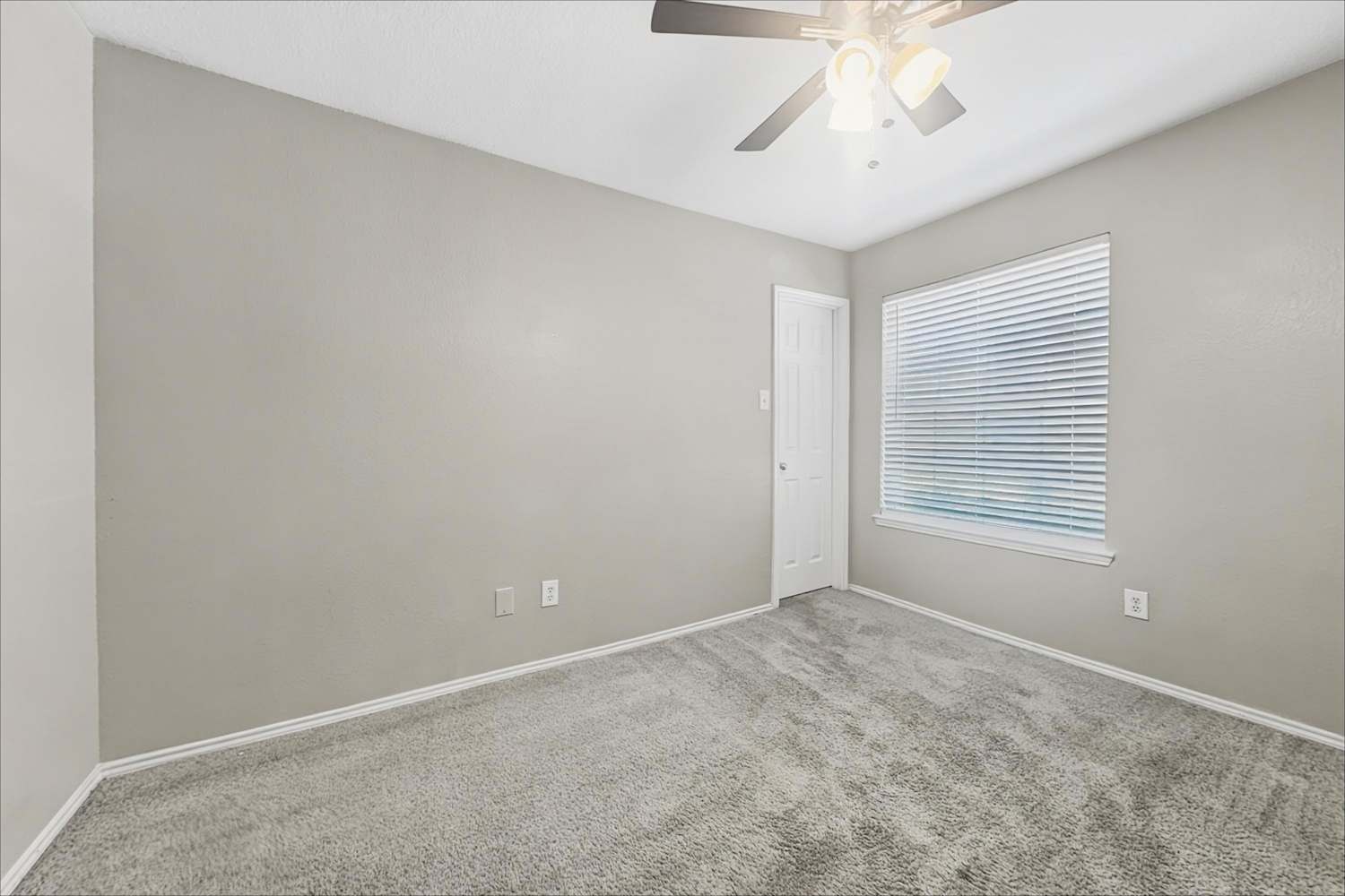 8117 Hennessey, Fort Worth photo 12