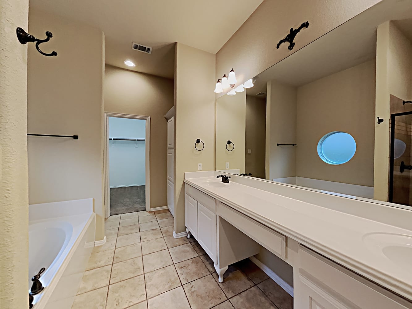 8125 Trinity Vista Trl, Hurst photo 17