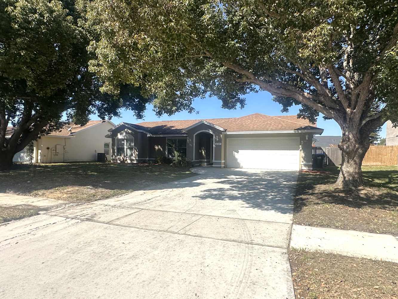 Front of 8147 Wellsmere Cir, Orlando, FL