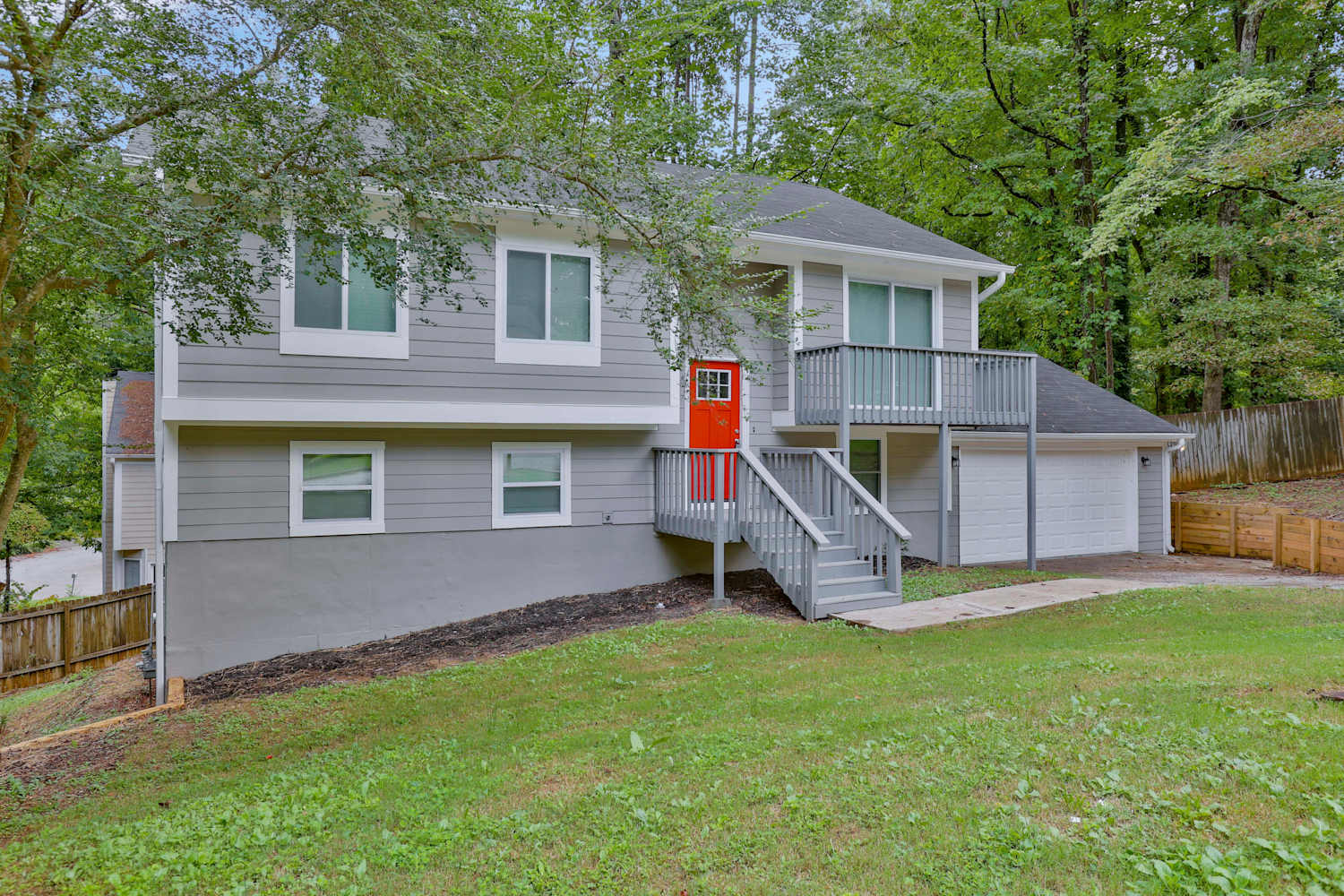 Front of 816 Mather Ct, Stone Mountain, GA