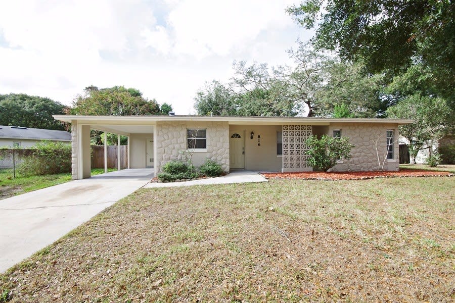 Front of 816 Walnut Pl, Altamonte Springs, FL