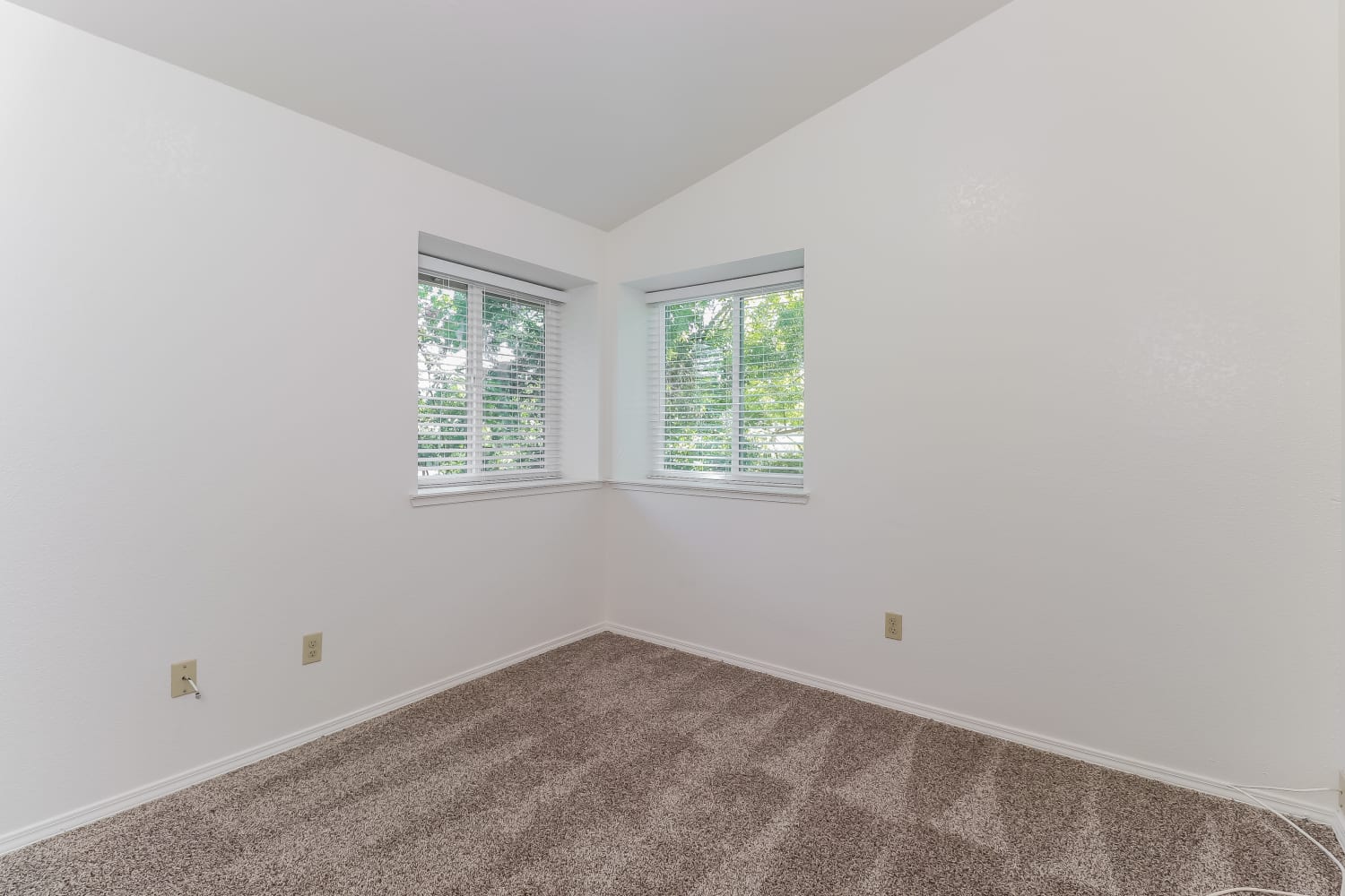 8186 Devon Park Ct, Sacramento photo 12