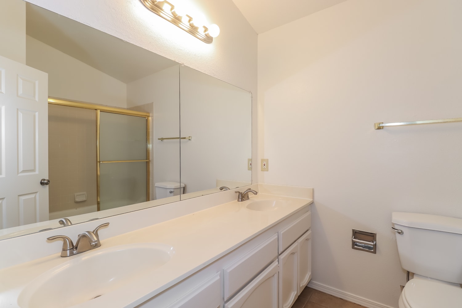 8186 Devon Park Ct, Sacramento photo 16