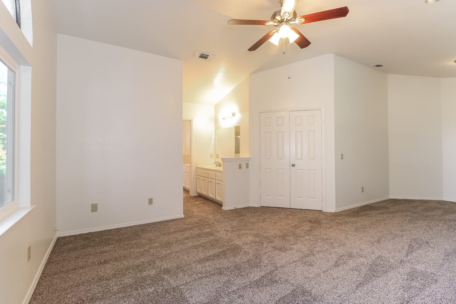 8186 Devon Park Ct, Sacramento photo 10