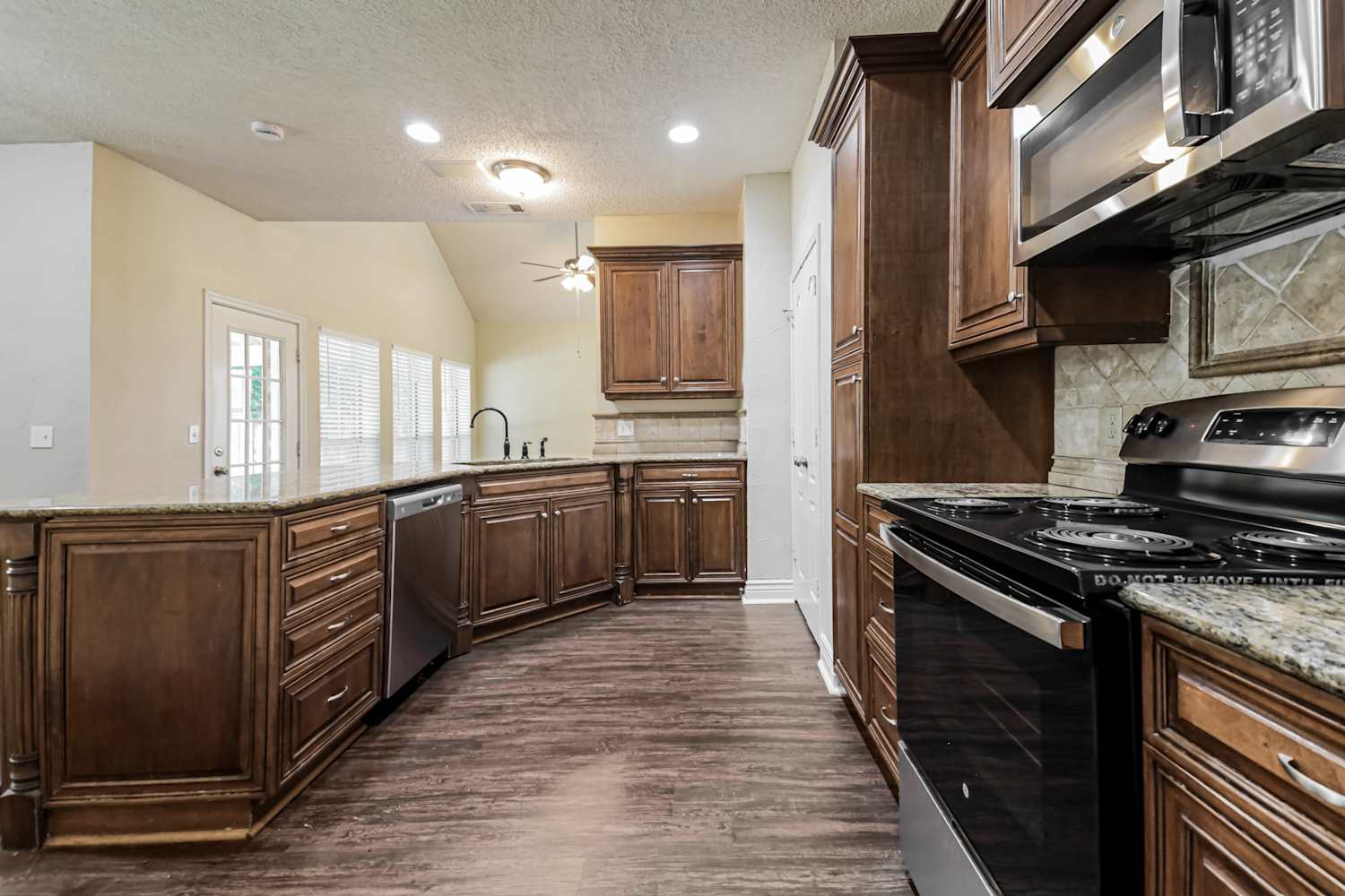8200 Galley St, Frisco photo 9