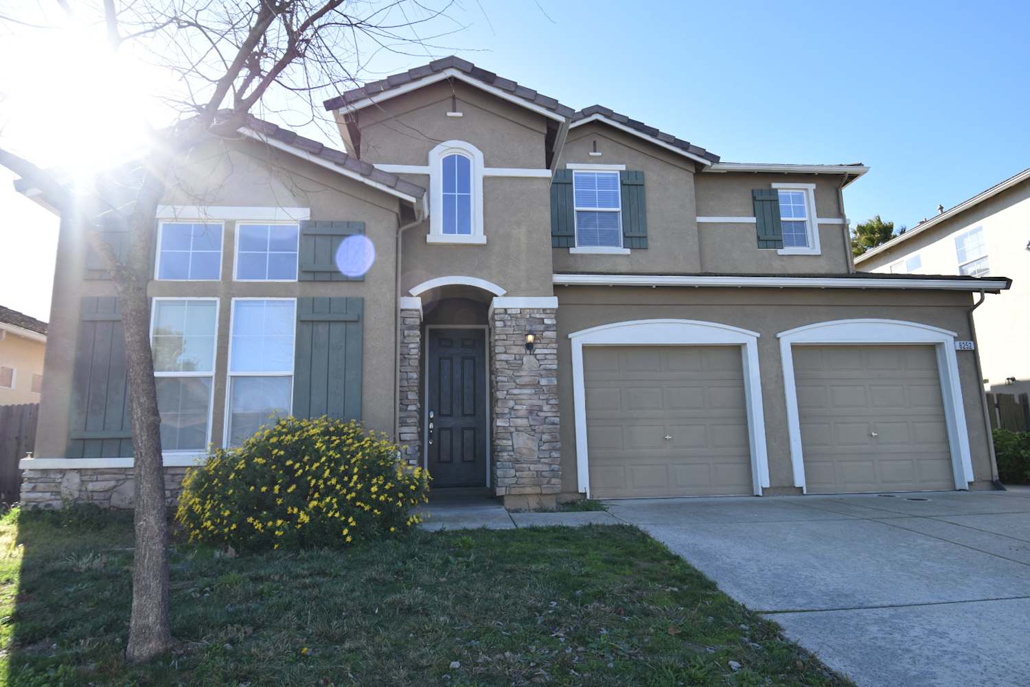 Front of 8252 Grisham Way, Elk Grove, CA