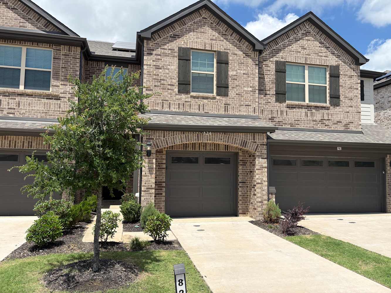 826 Bonnet Trl, Arlington photo 1
