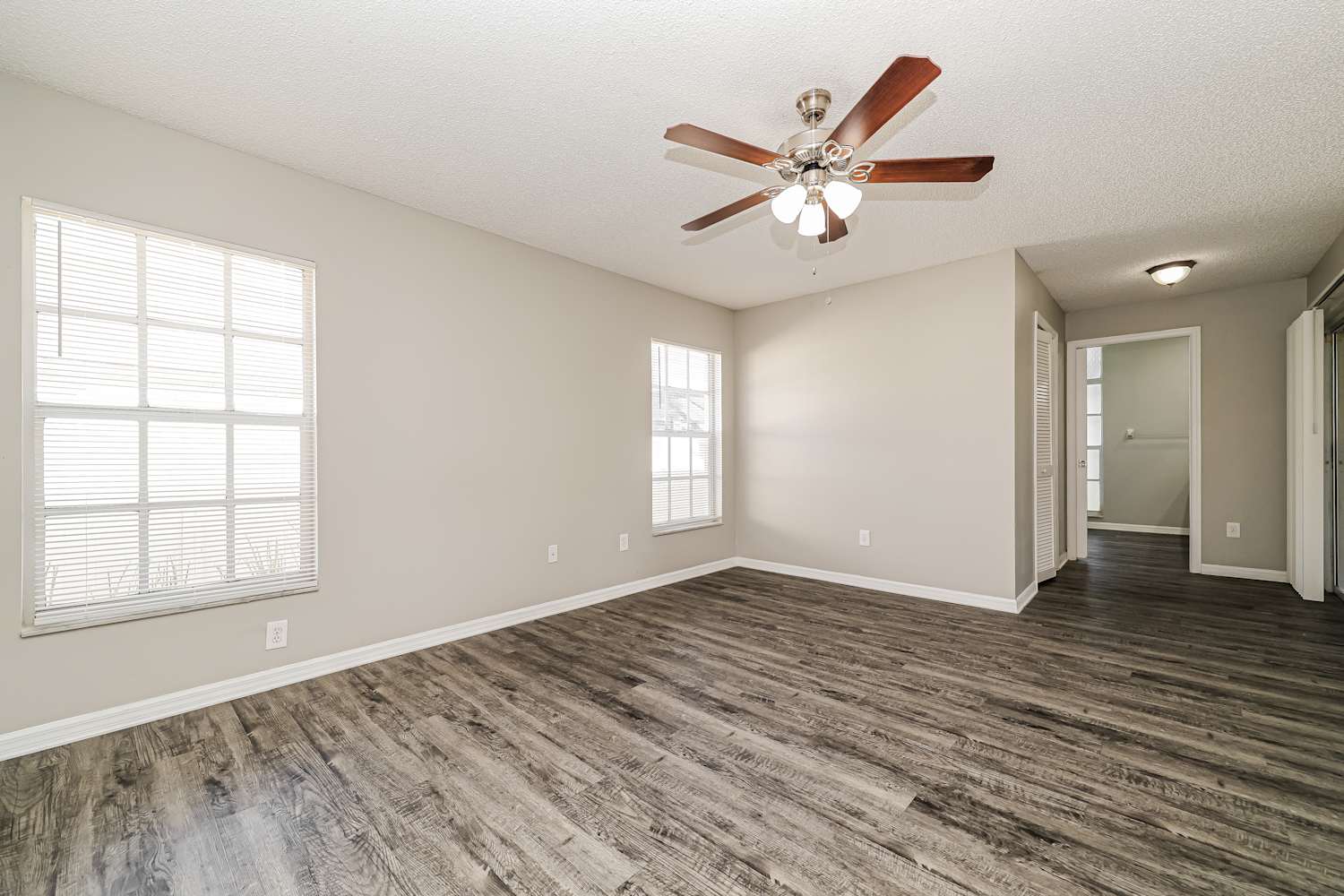 826 Walsingham Way, Valrico photo 9