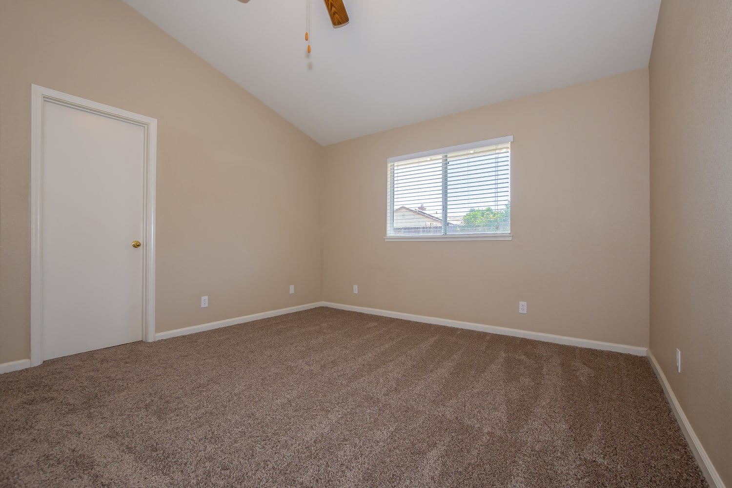 828 Inder Ln, Yuba City photo 10
