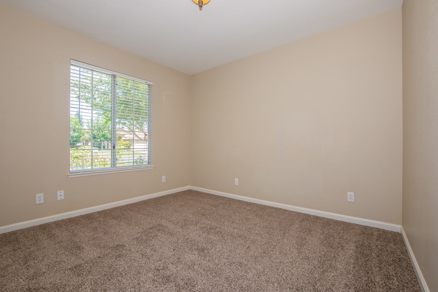 828 Inder Ln, Yuba City photo 11