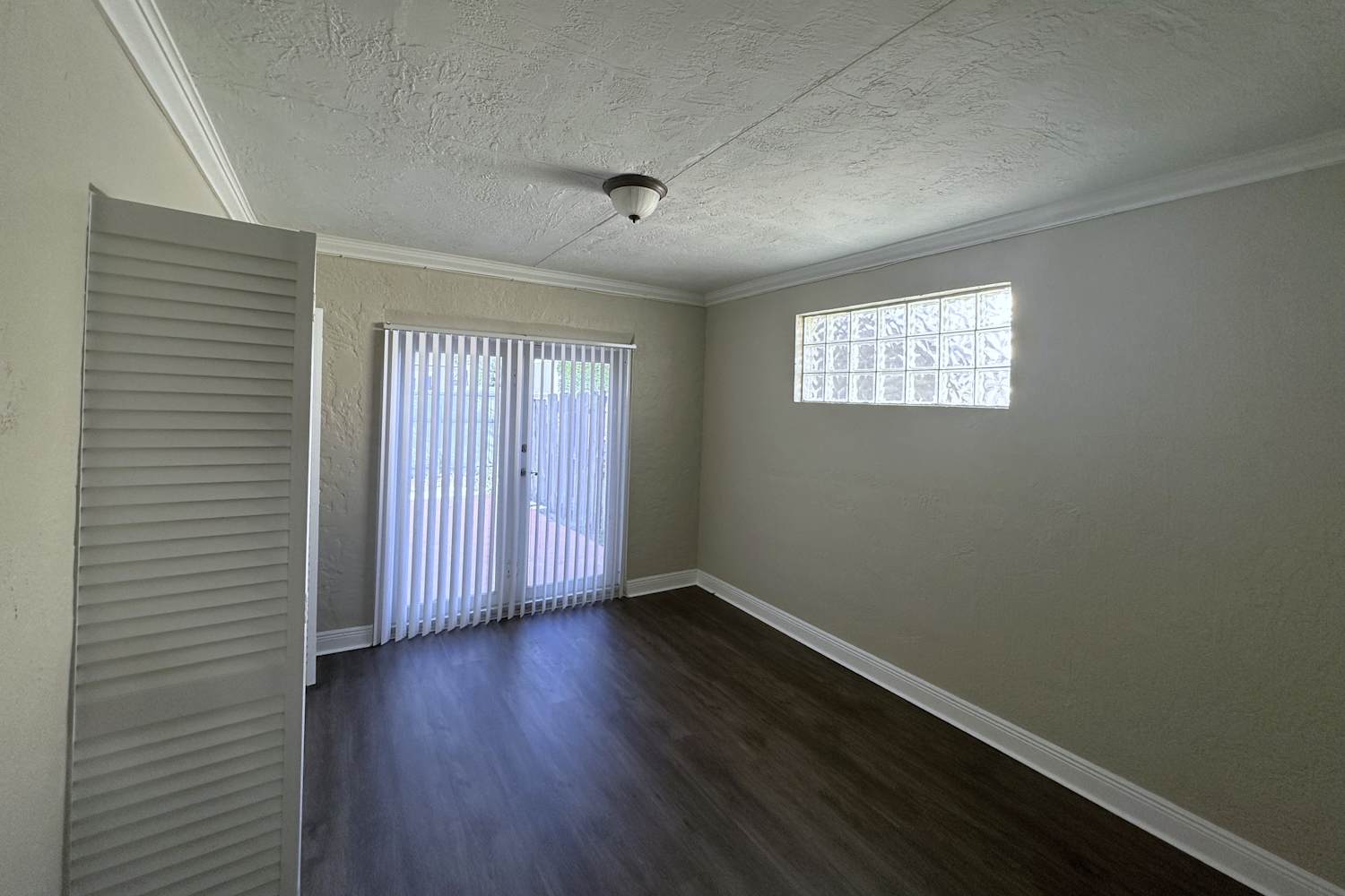8301 NW 194th Ter, Hialeah photo 15