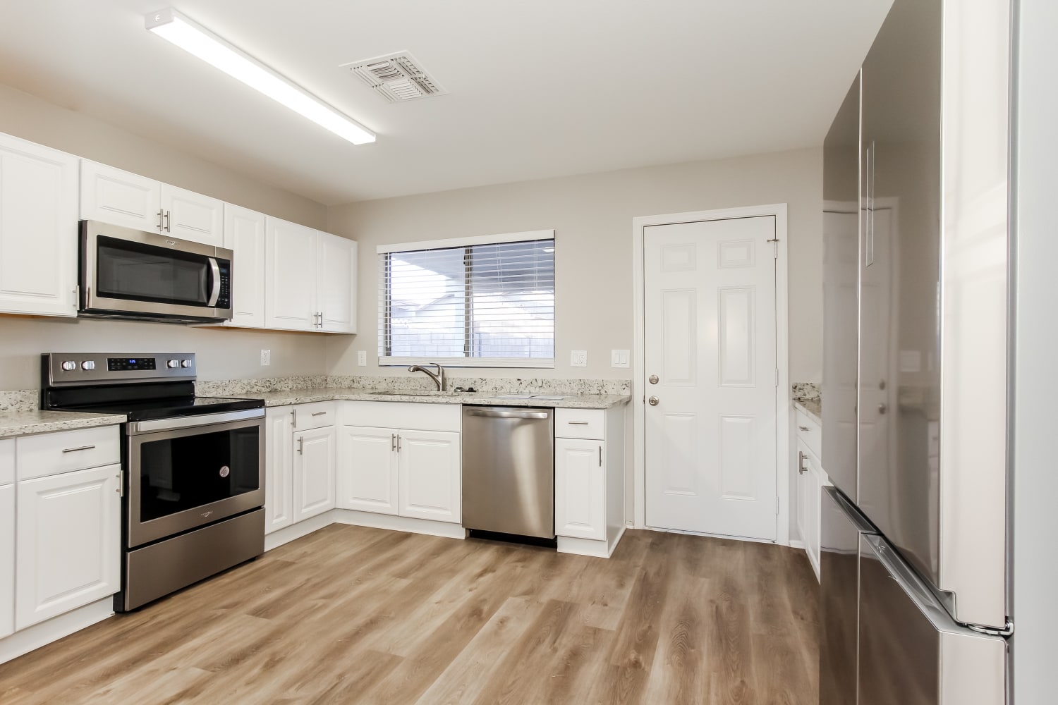 8304 W Baxter Drive, Phoenix photo 6