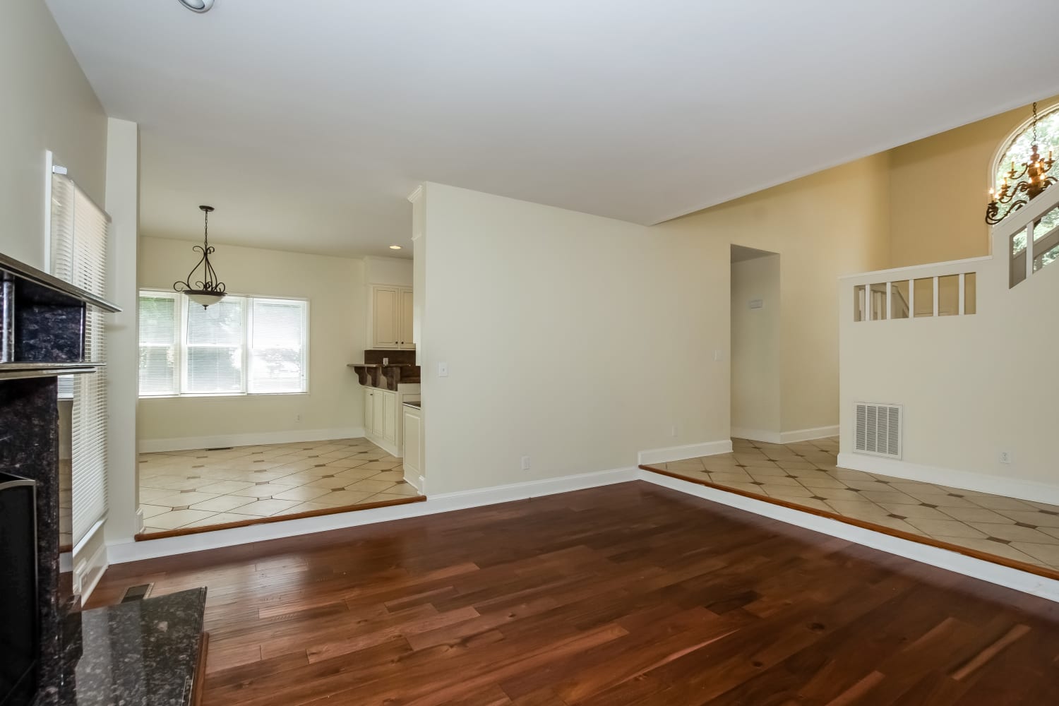 8309 Sardiscroft Rd, Charlotte photo 6