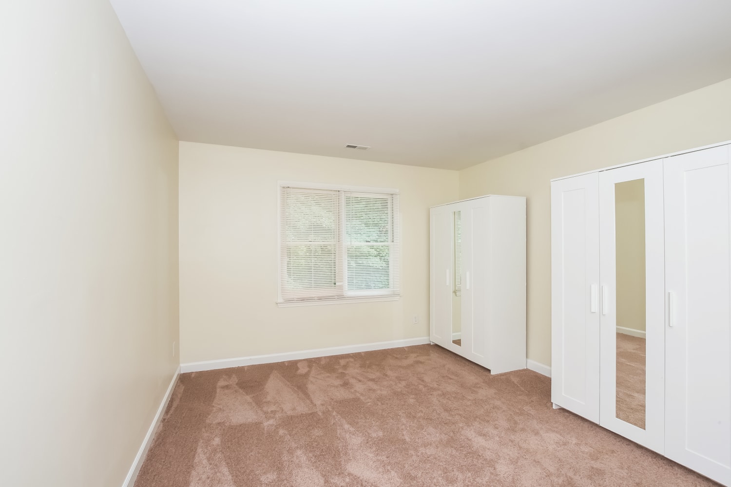 8309 Sardiscroft Rd, Charlotte photo 16