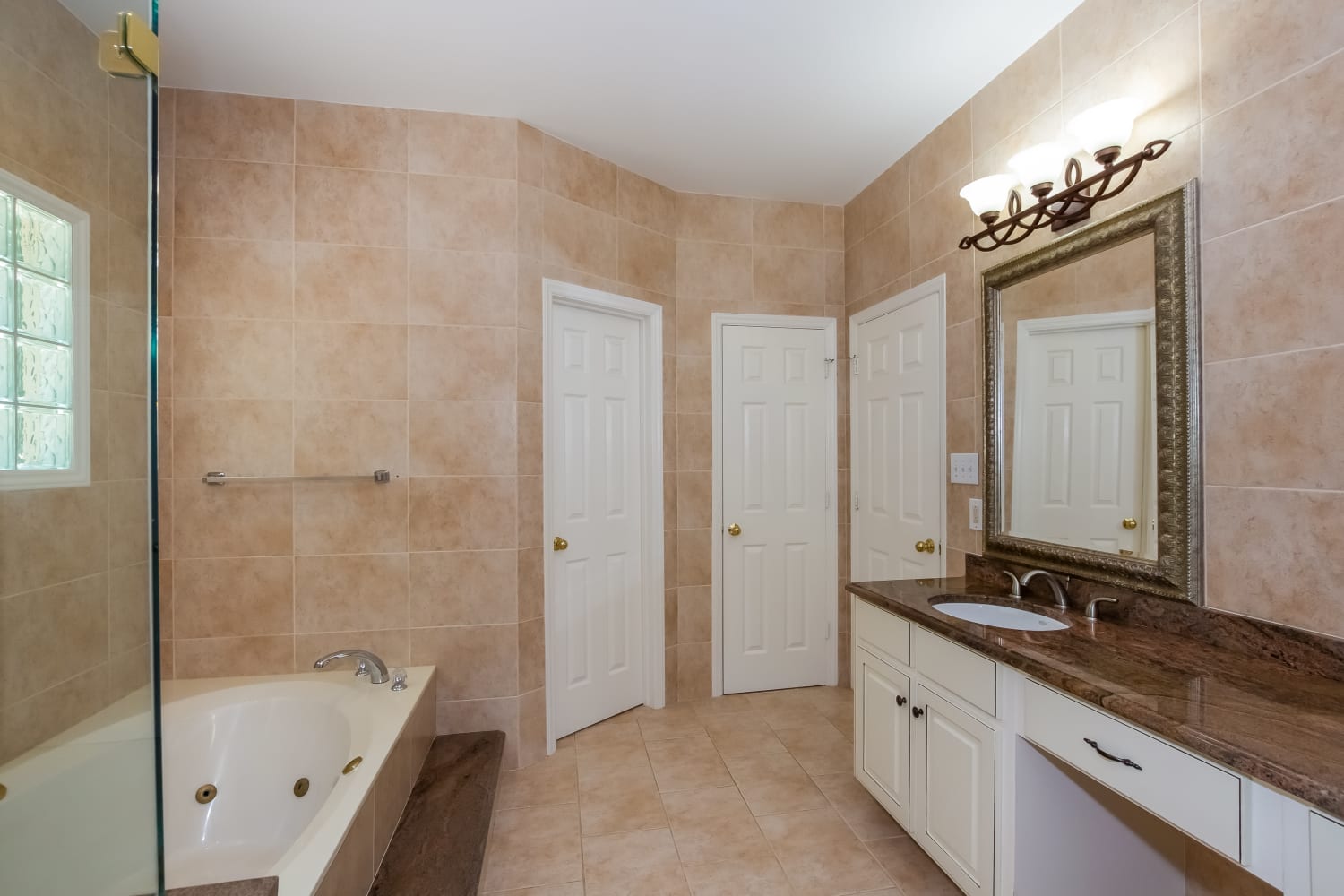 8309 Sardiscroft Rd, Charlotte photo 22