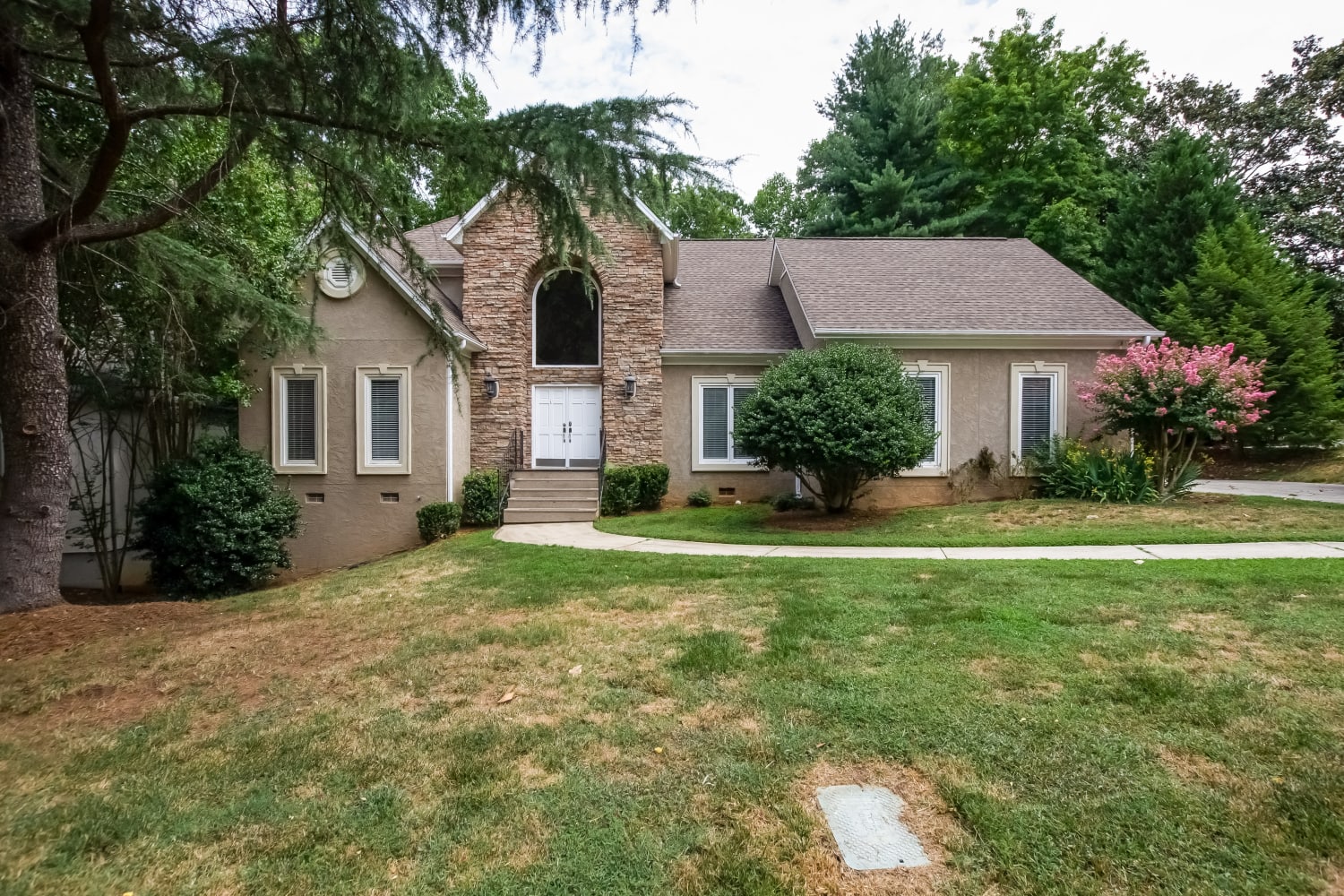 8309 Sardiscroft Rd, Charlotte photo 1