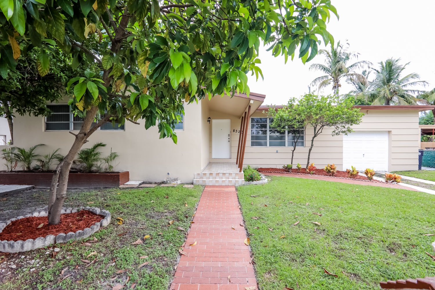 Front of 8320 SW 16th St, Miami, FL