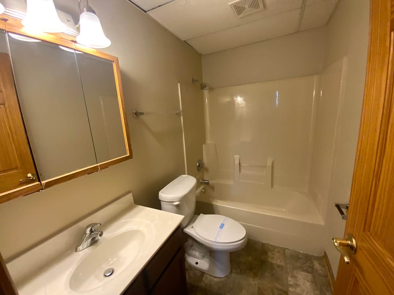 833 N Elmwood Dr, Aurora photo 15