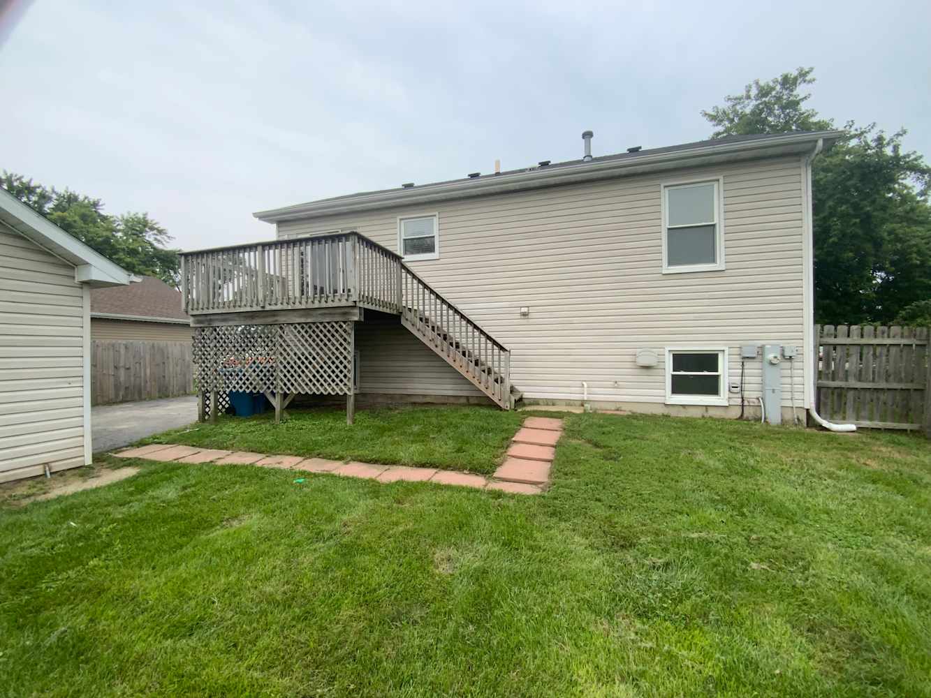 833 N Elmwood Dr, Aurora photo 18