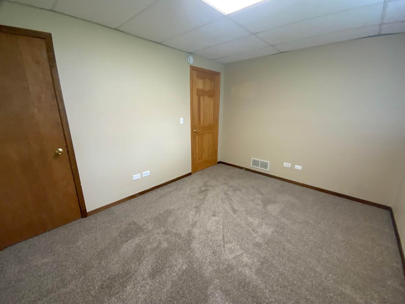 833 N Elmwood Dr, Aurora photo 8