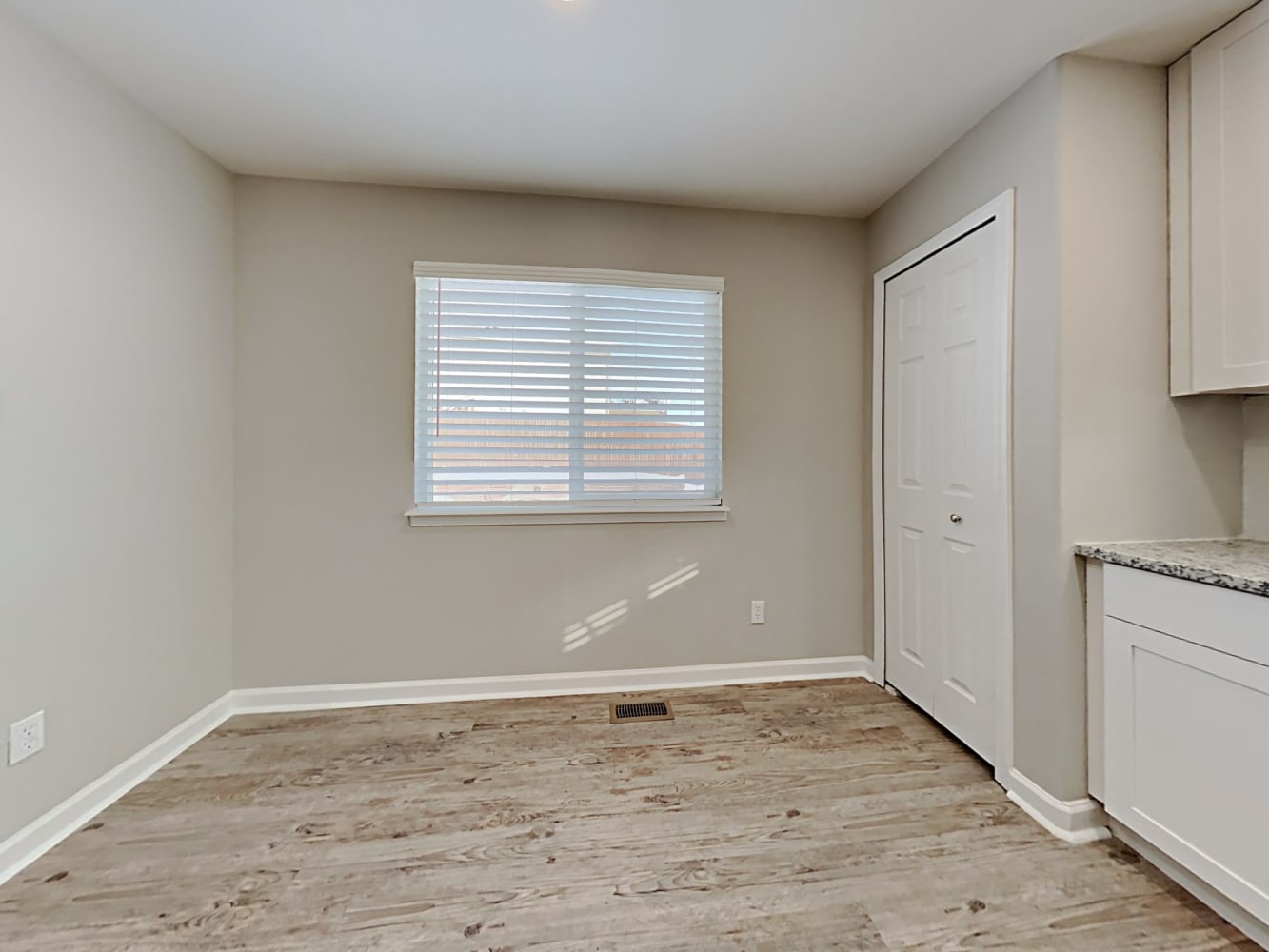 8334 Syrabi Pl, Colorado Springs photo 5