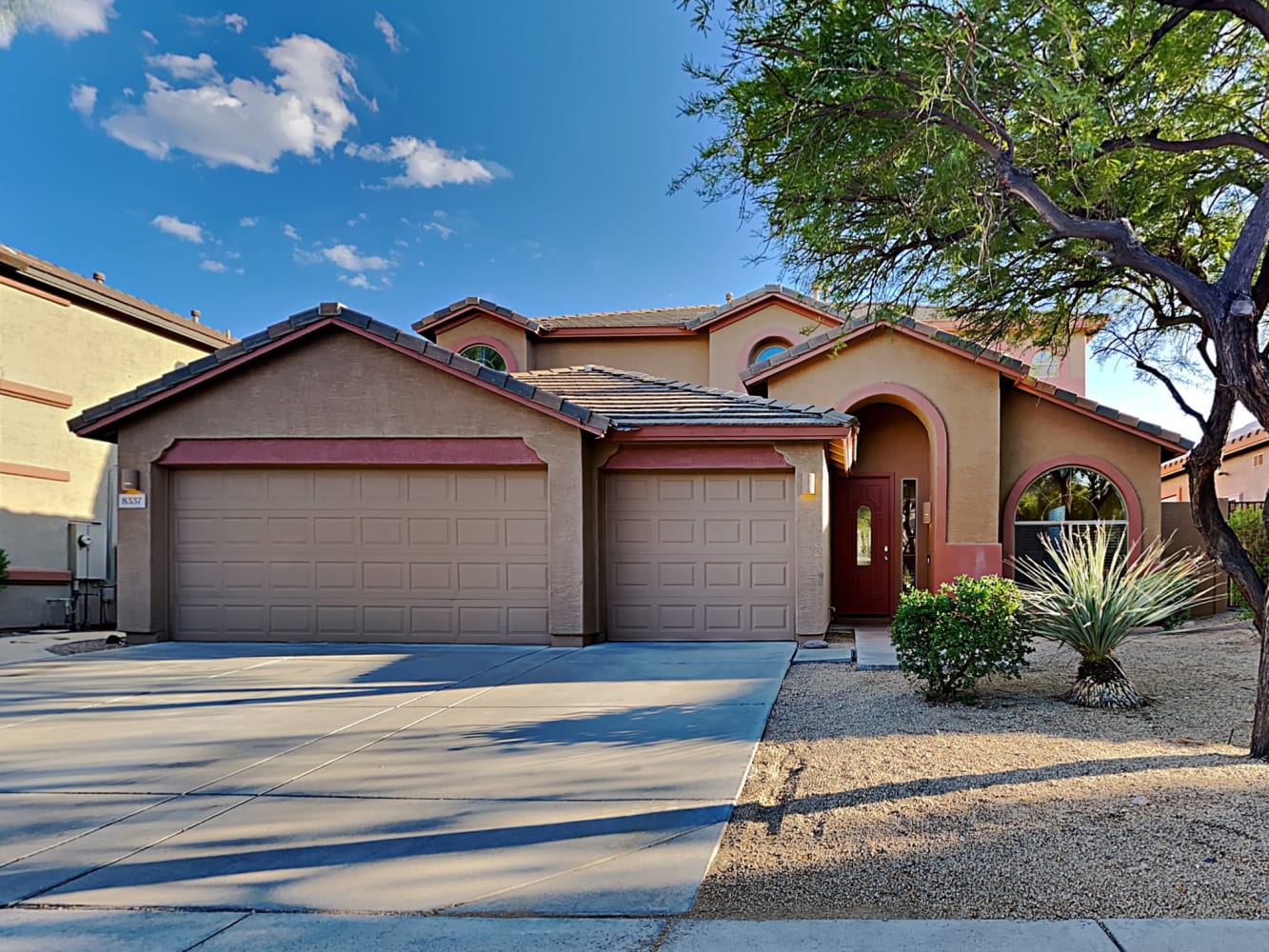 Front of 8337 W Andrea Dr, Peoria, AZ