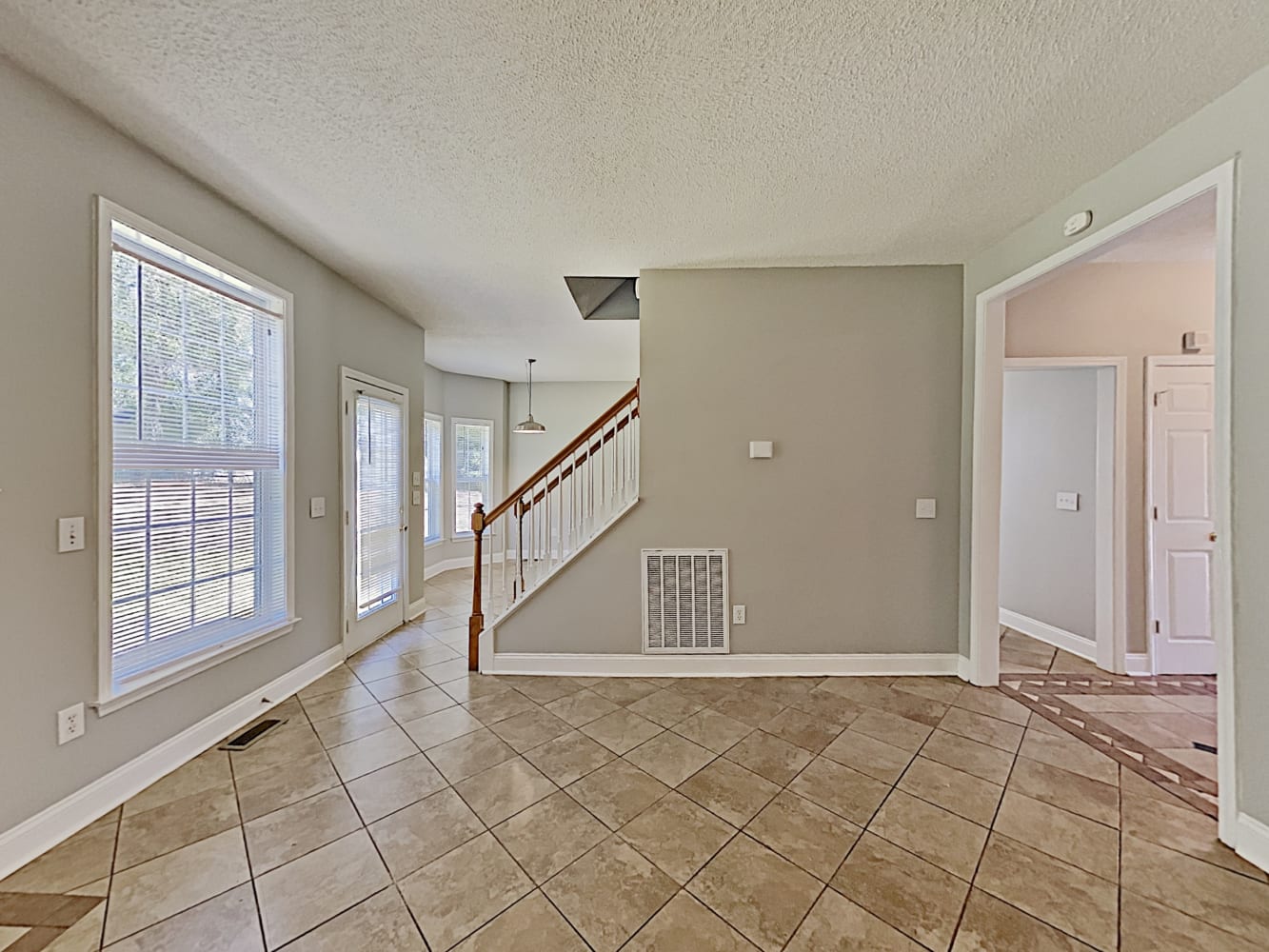 834 Highlander Ct, Concord photo 6