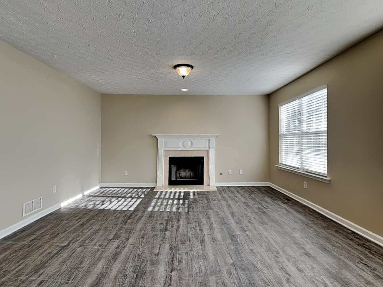 835 Roxfield Ct, Buford photo 7